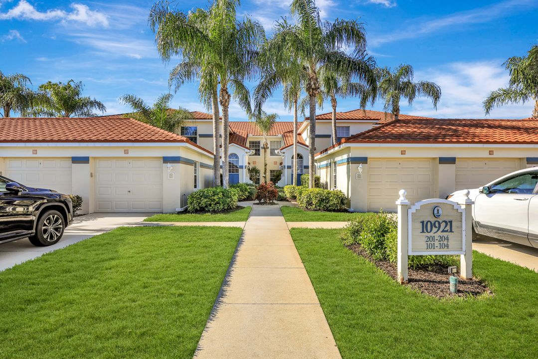 10921 Santa Margherita Rd #103, Bonita Springs, FL 34135