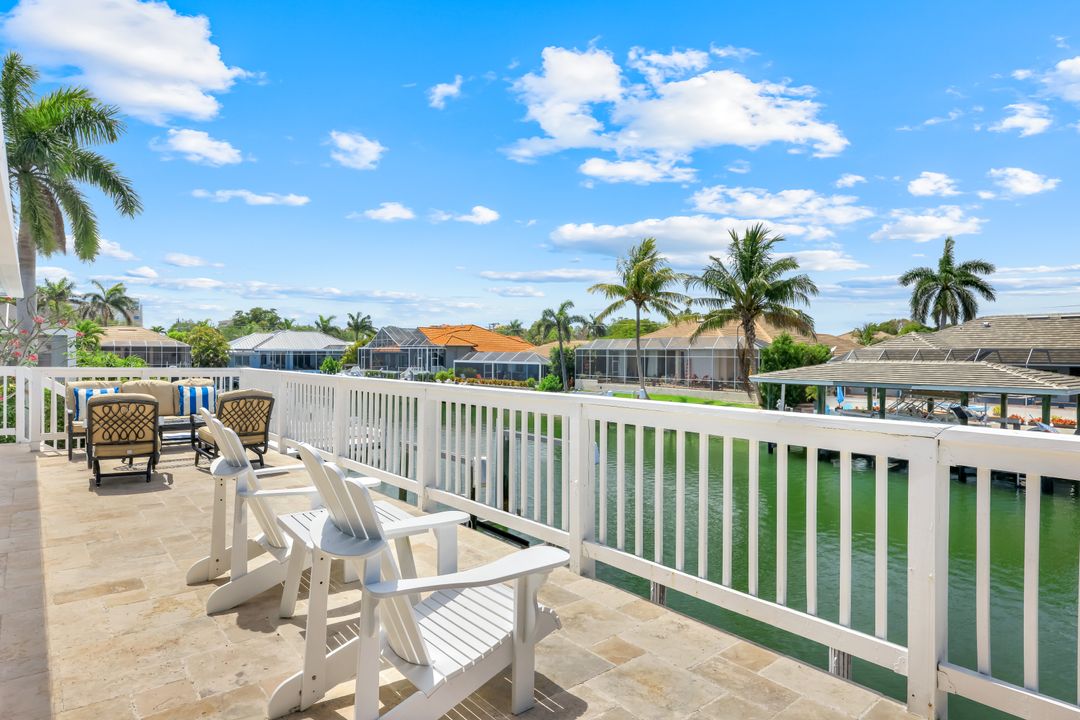 544 Seagrape Dr, Marco Island, FL 34145