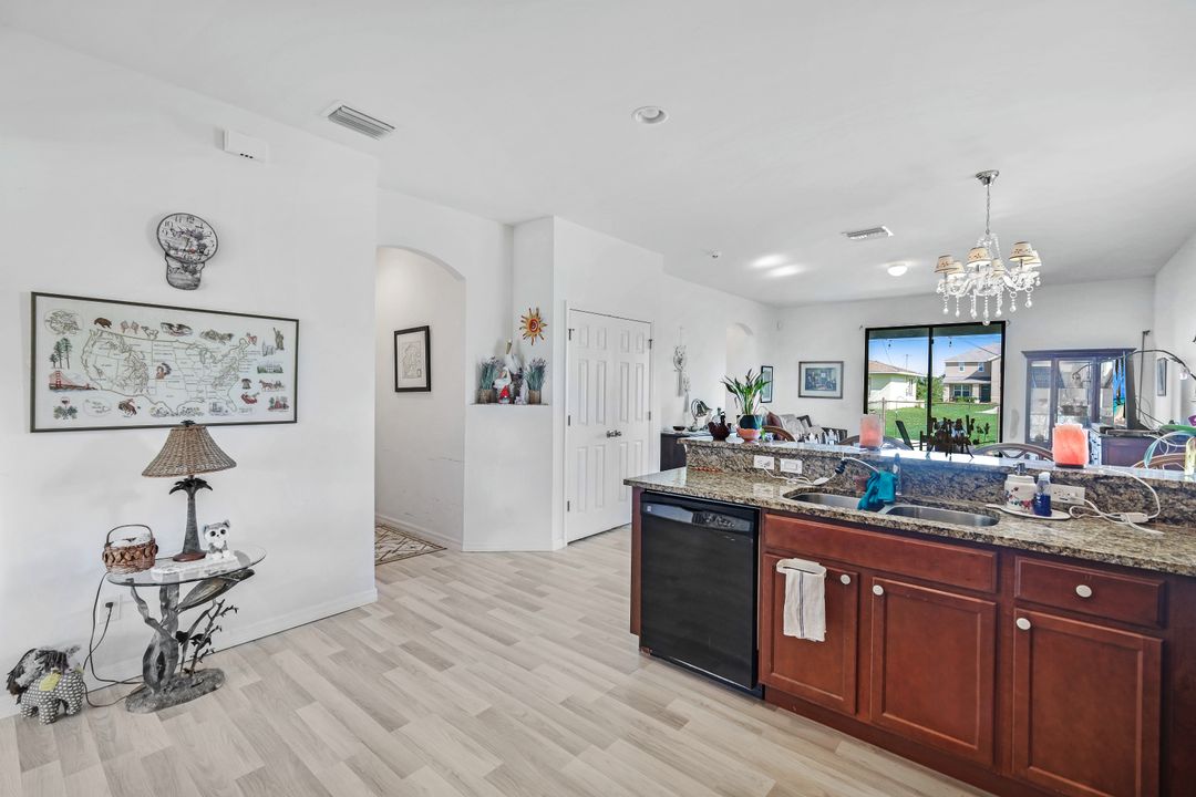 509 SW 28th St, Cape Coral, FL 33914