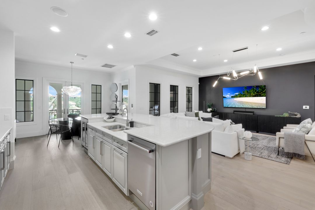 16653 Toscana Cir #704, Naples, FL 34110