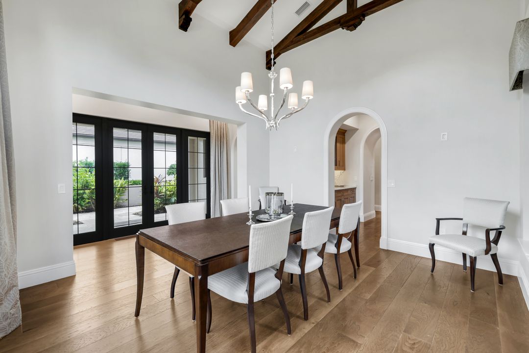 16747 Prato Way, Naples, FL 34110
