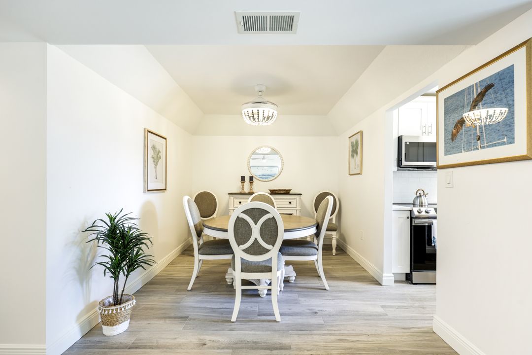 3200 Gulf Shore Blvd N #112, Naples, FL 34103