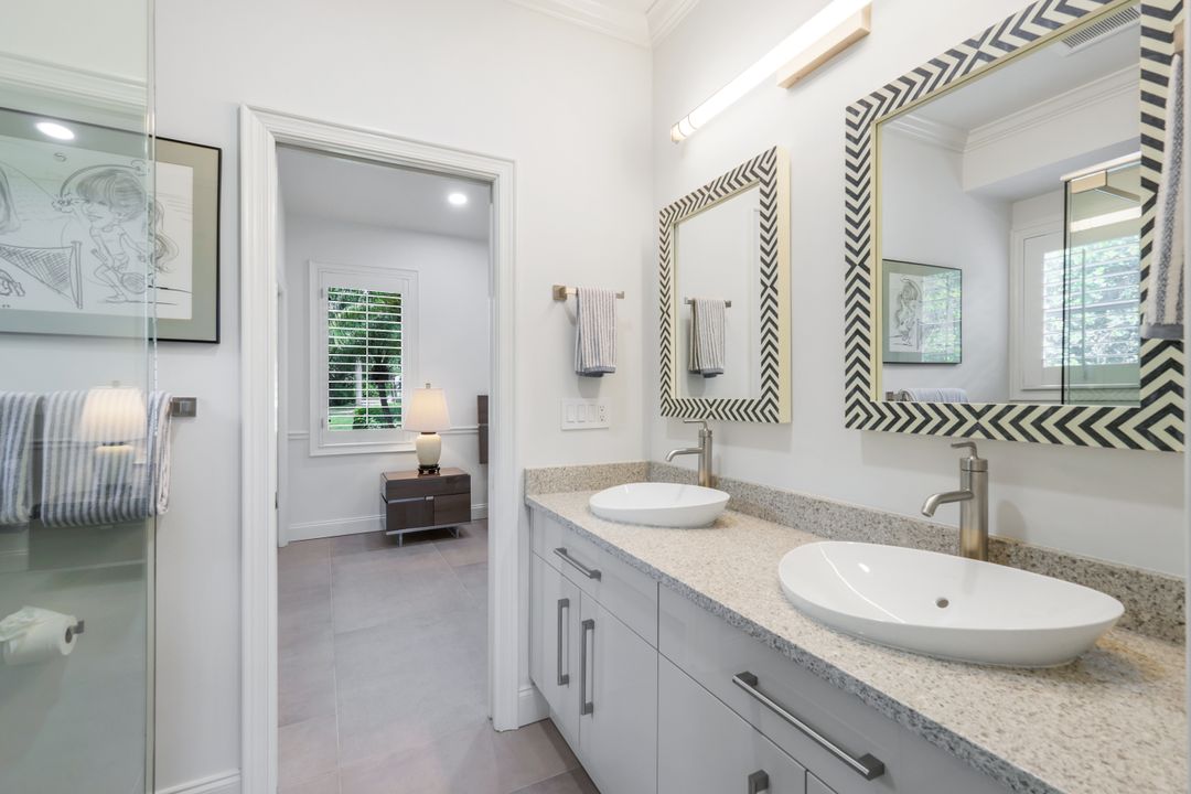 9245 The Ln, Naples, FL 34109