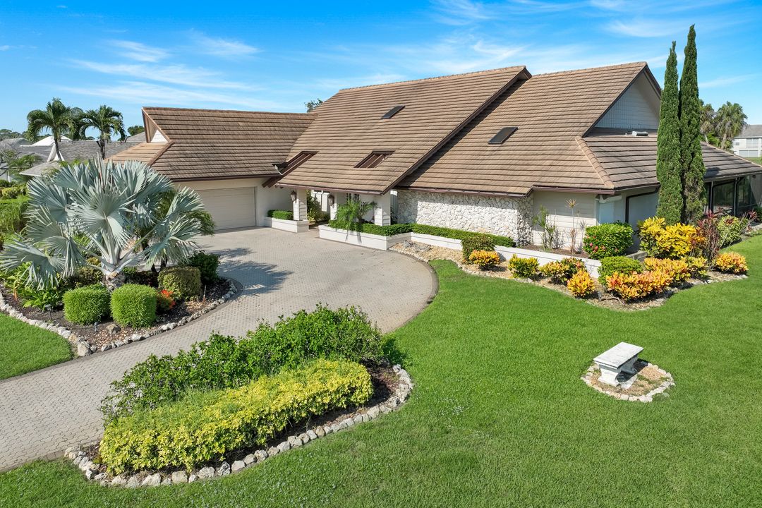 2227 Regal Way, Naples, FL 34110