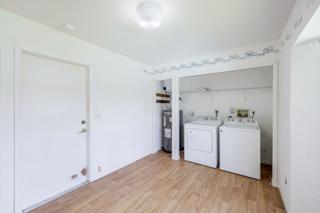 1961 Krape Rd, Naples, FL 34120