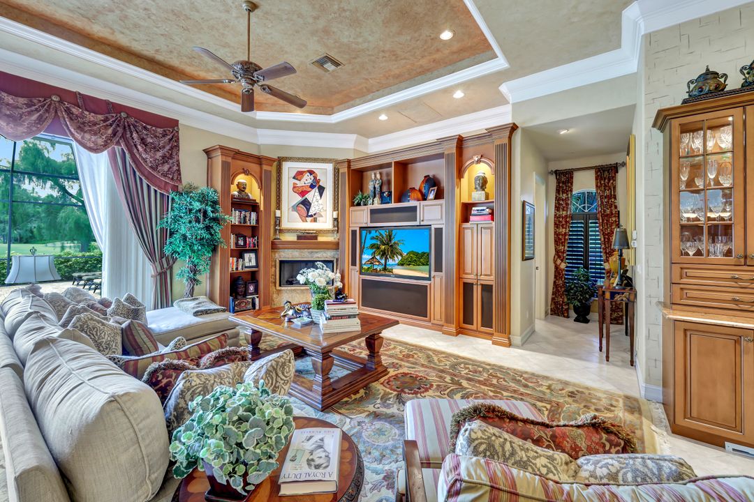 2743 Olde Cypress Dr, Naples, FL 34119