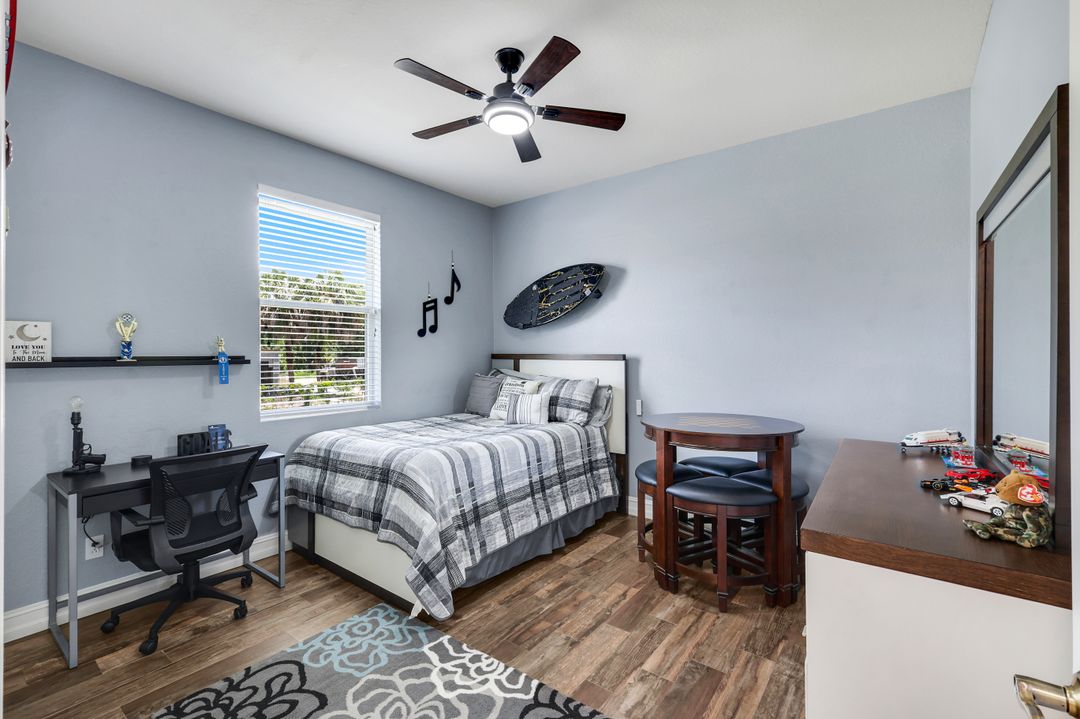 1160 13th St SW, Naples, FL 34117