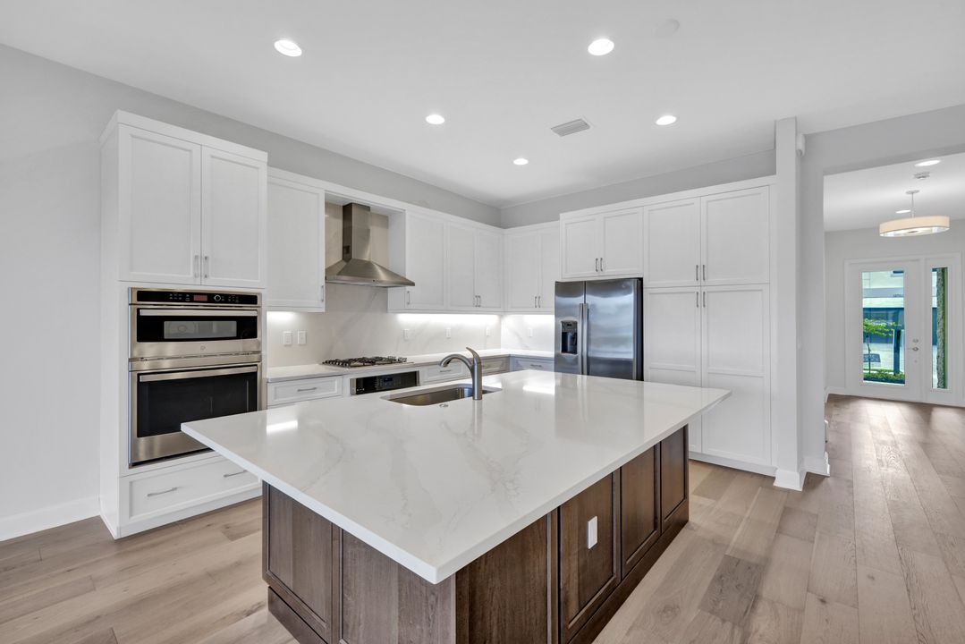 12704 Caballo Ct, Estero, FL 33928