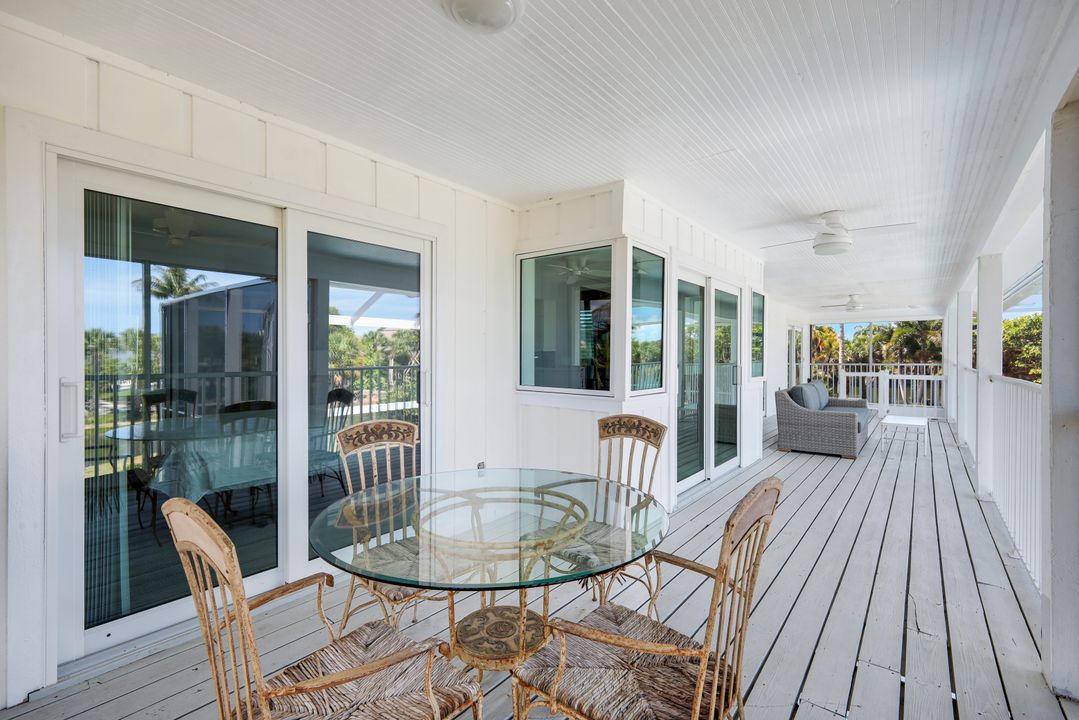 673 E Rocks Dr, Sanibel, FL 33957