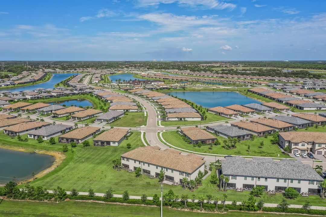 14081 Pine Lodge Ln, Fort Myers, FL 33913