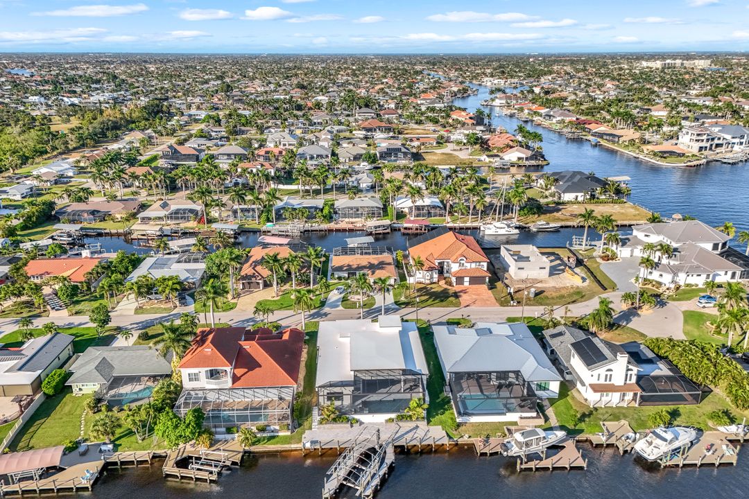 122 SW 58th St, Cape Coral, FL 33914