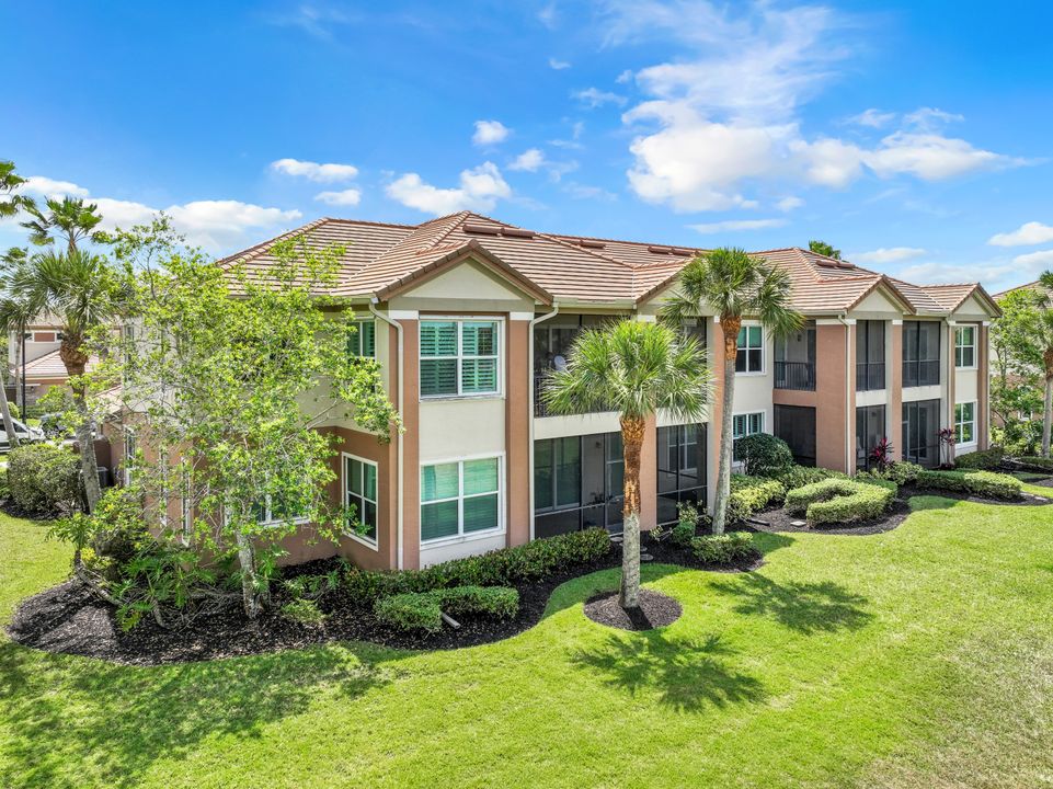 9204 Quartz Ln #201, Naples, FL 34120