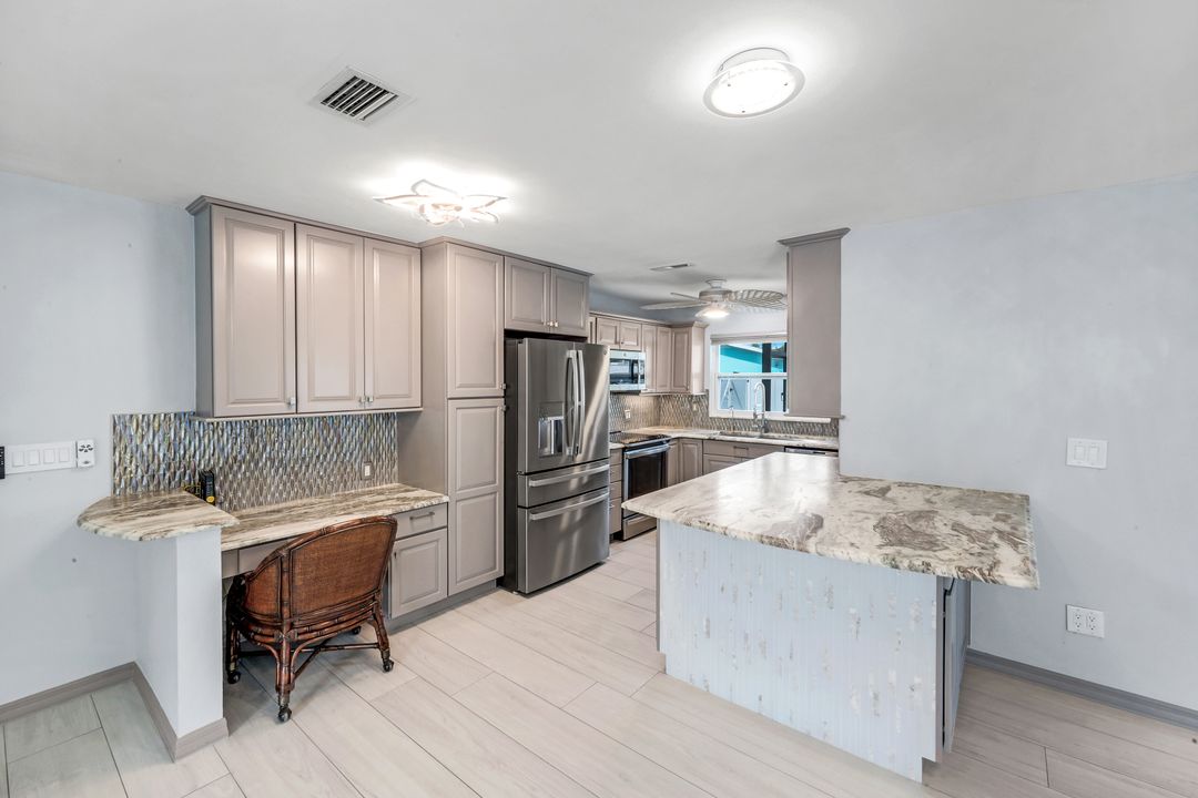 1621 SE 29th Terrace, Cape Coral, FL 33904