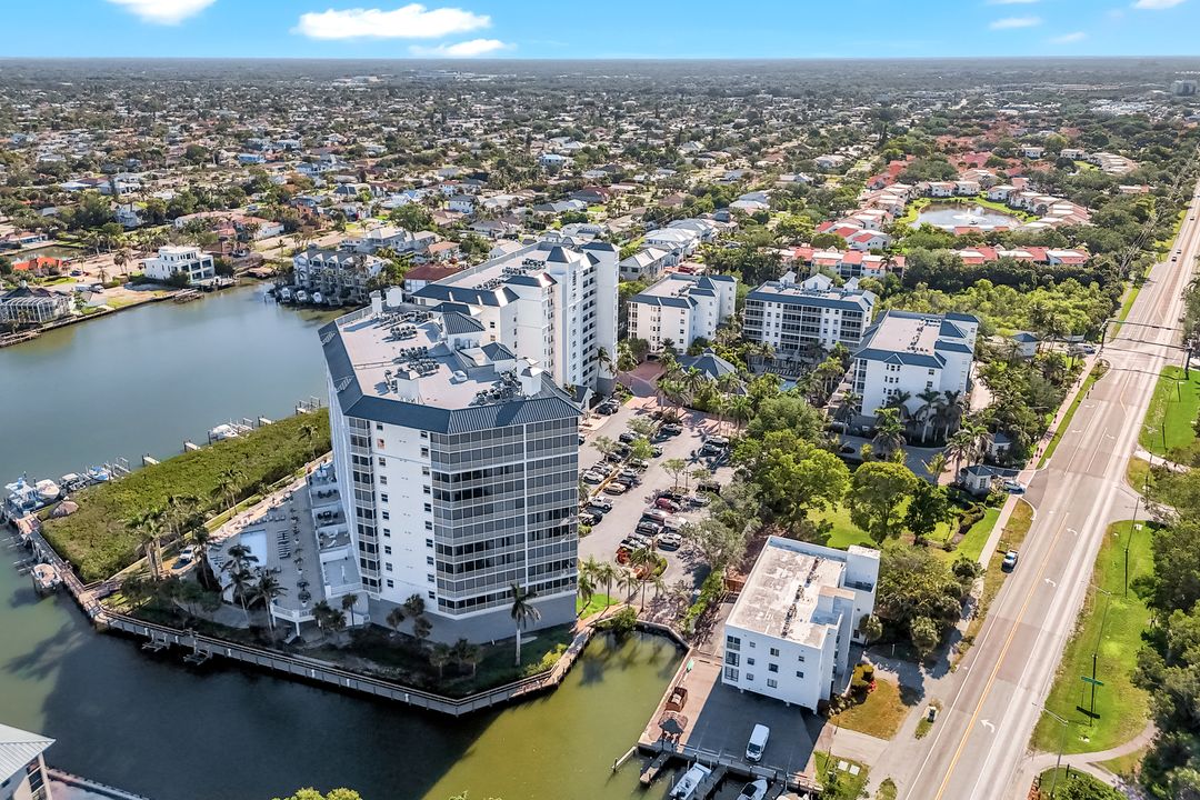 400 Flagship Dr #602, Naples, FL 34108