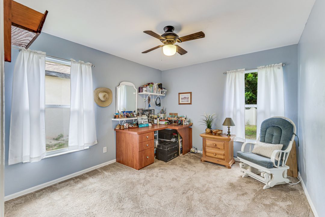 1820 SW 51st St, Cape Coral, FL 33914