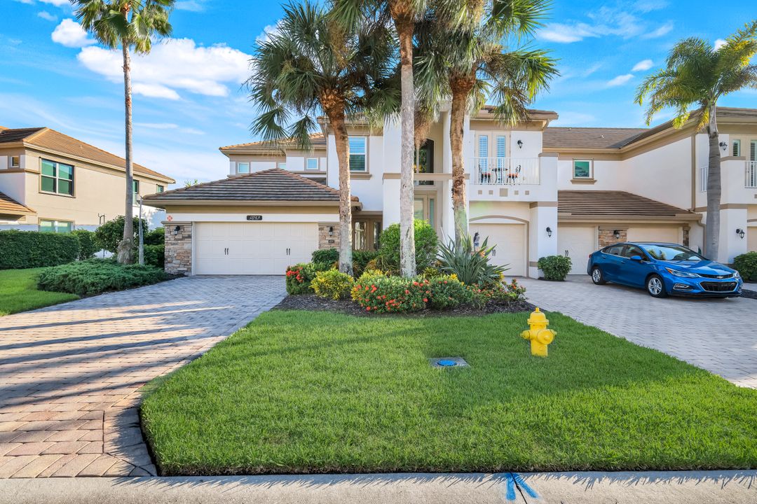 9213 Quartz Ln #101, Naples, FL 34120