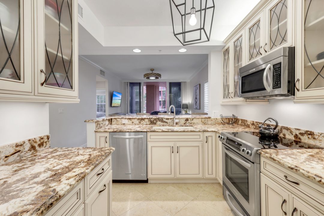 401 Bayfront Pl #3301, Naples, FL 34102
