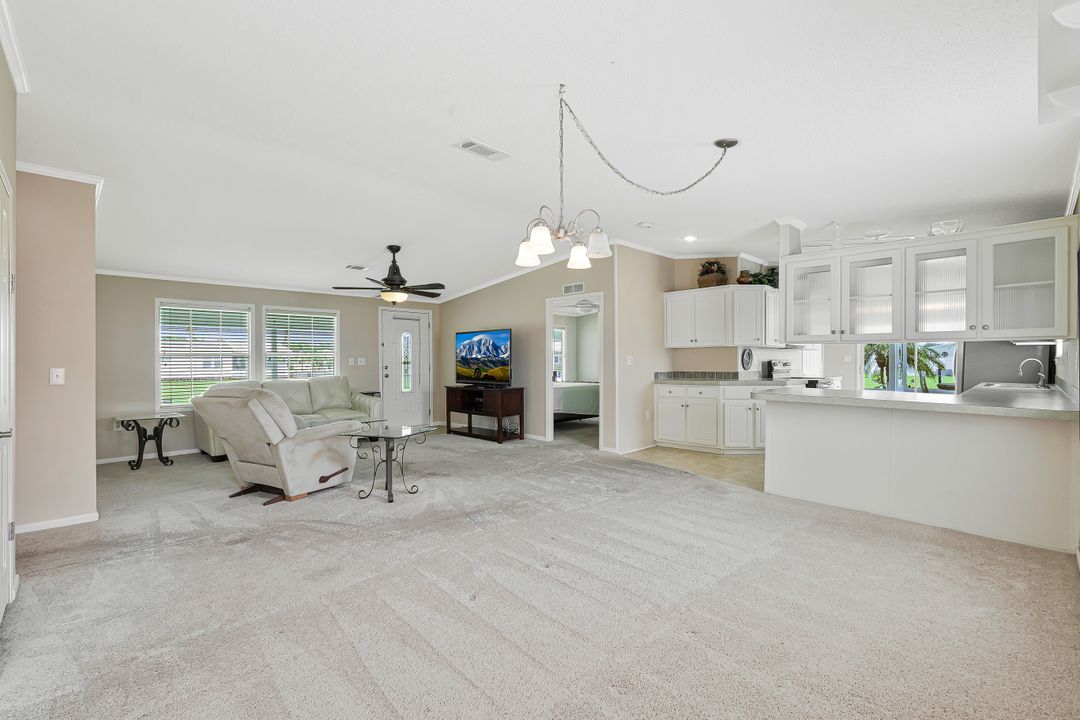 5318 Fiddleleaf Dr, Fort Myers, FL 33905