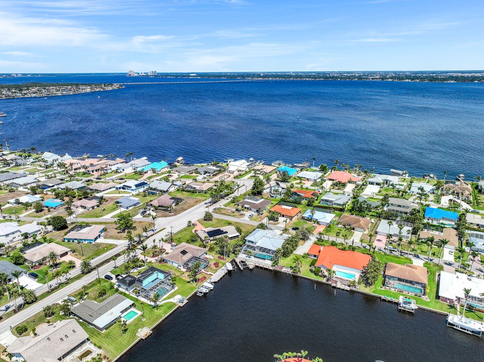 3412 SE 22nd Ave, Cape Coral, FL 33904