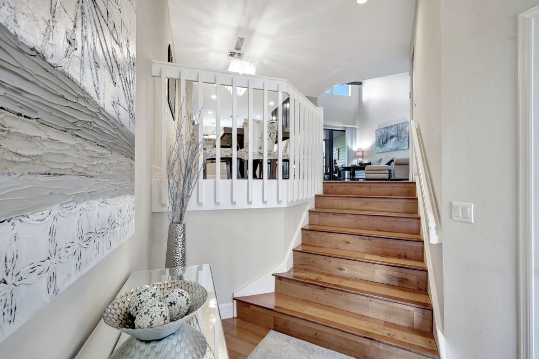 27105 Oakwood Lake Dr, Bonita Springs, FL 34134