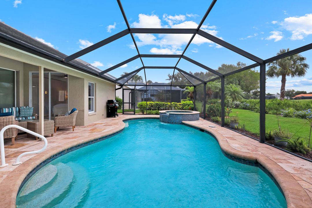 25061 Bay Cedar Dr, Bonita Springs, FL 34134