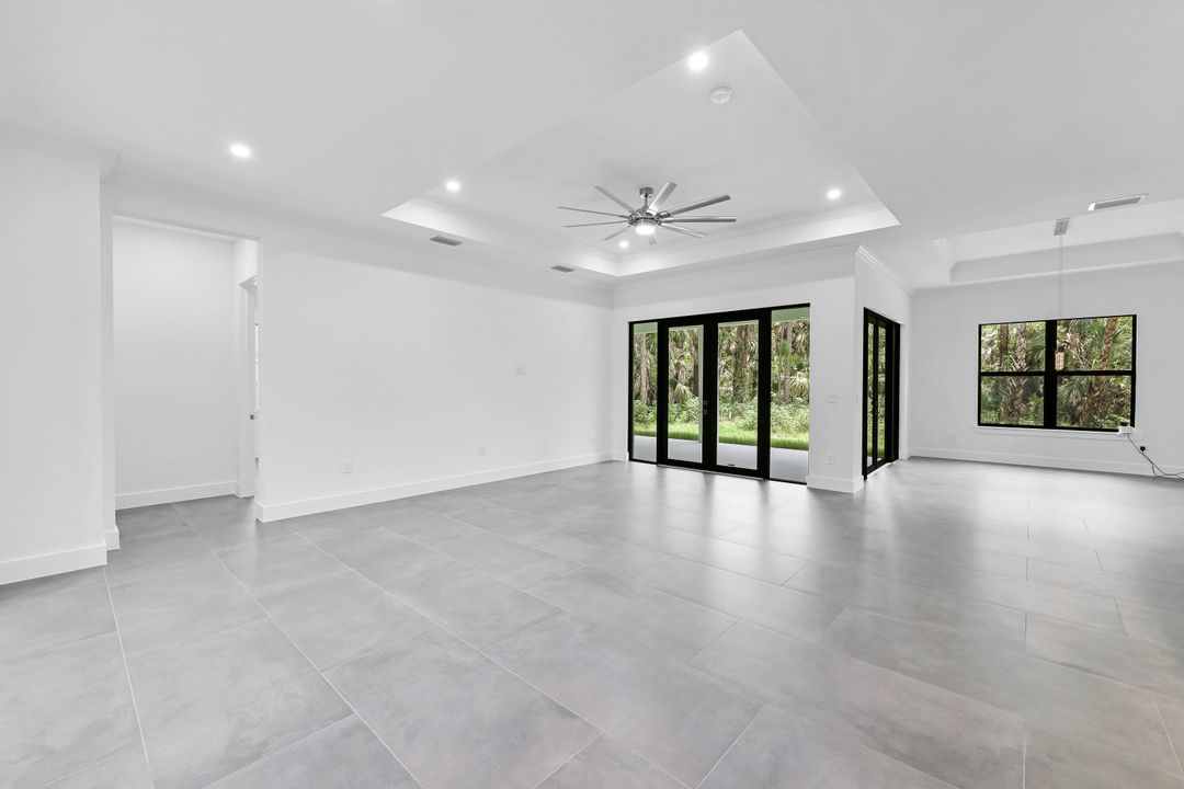 834 Wilson Blvd N, Naples, FL 34120