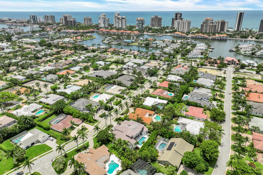 569 Neapolitan Way, Naples, FL 34103