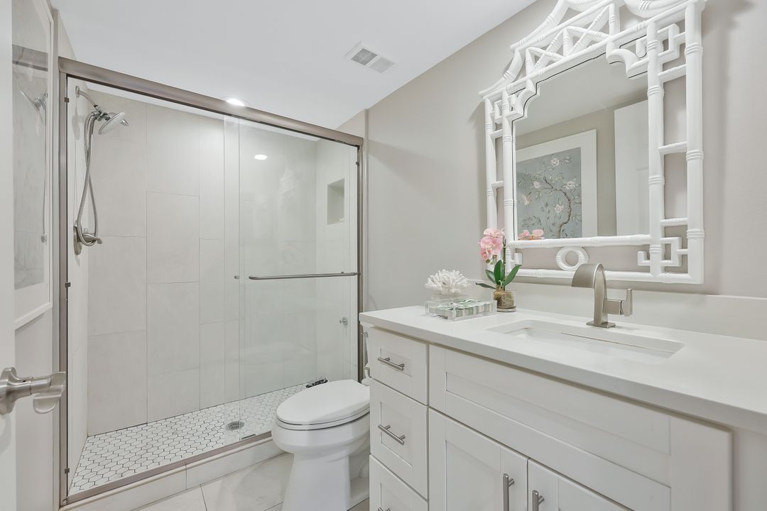 265 Deerwood Cir #12, Naples, FL 34113