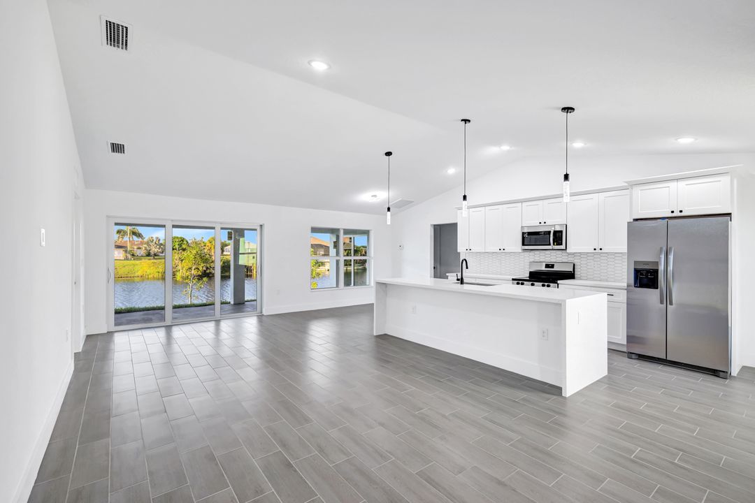 2223 NW 25th St, Cape Coral, FL 33993