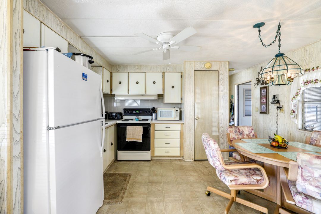 27570 Hoenie Dr, Bonita Springs, FL 34135