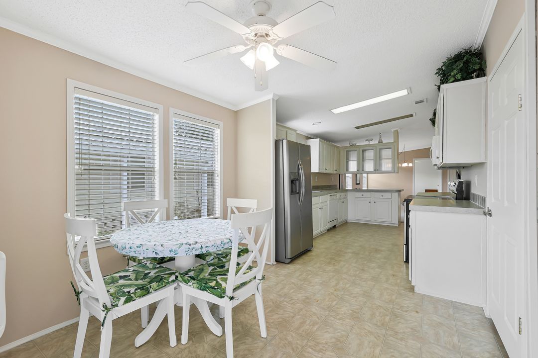 5318 Fiddleleaf Dr, Fort Myers, FL 33905