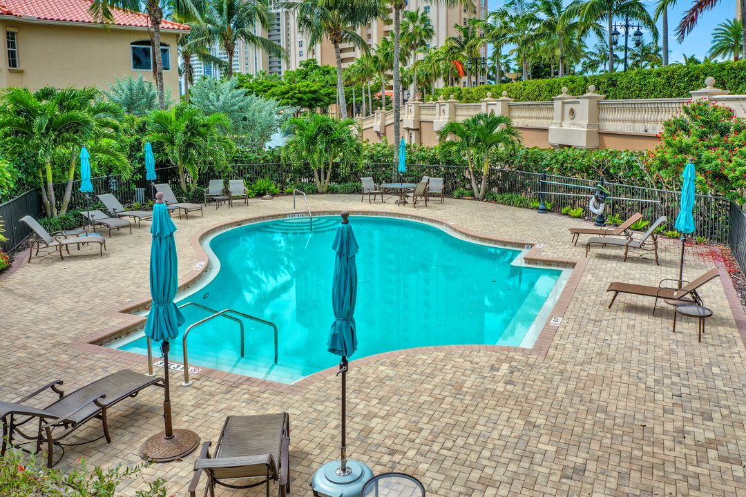 6501 Crown Colony Pl #102, Naples, FL 34108