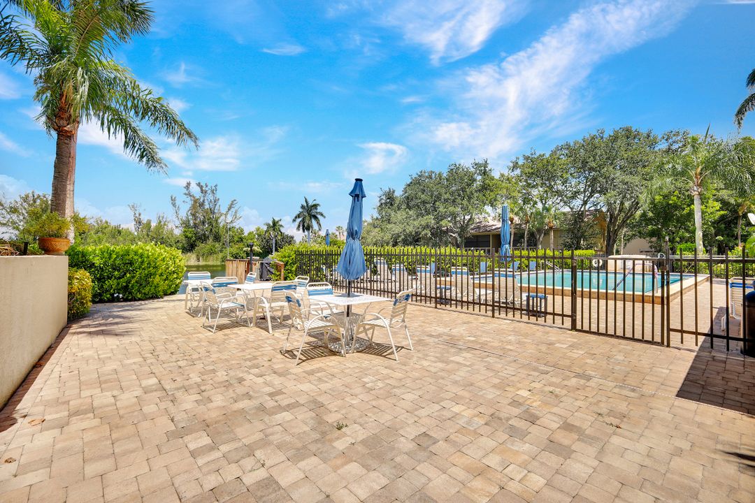 7129 Lakeridge View Court #302, Fort Myers, FL 33907