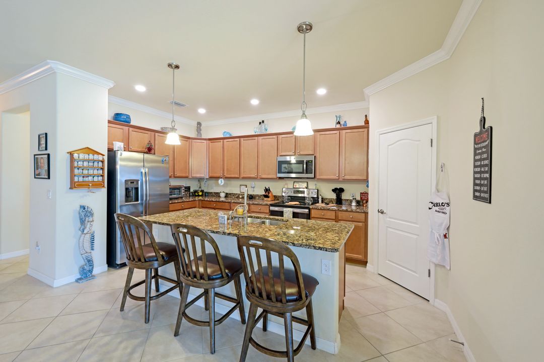 3624 Valle Santa Cir, Cape Coral, FL 33909