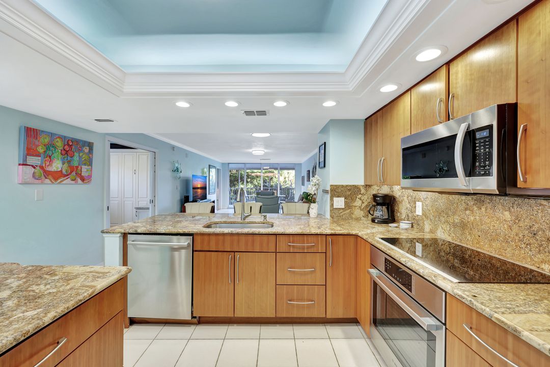 100 Stevens Landing Dr #101, Marco Island, FL 34145