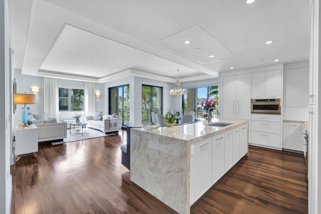 1035 3rd Ave S #201, Naples, FL 34102