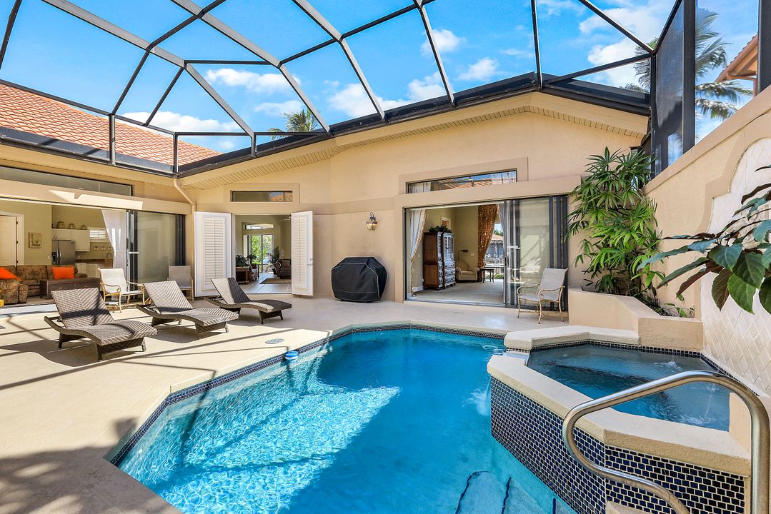 833 Swan Dr, Marco Island, FL 34145