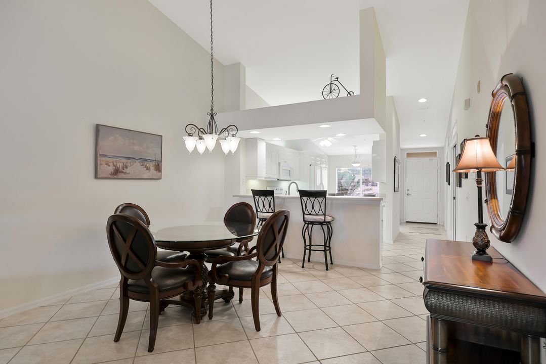 2395 Bayou Ln #4, Naples, FL 34112