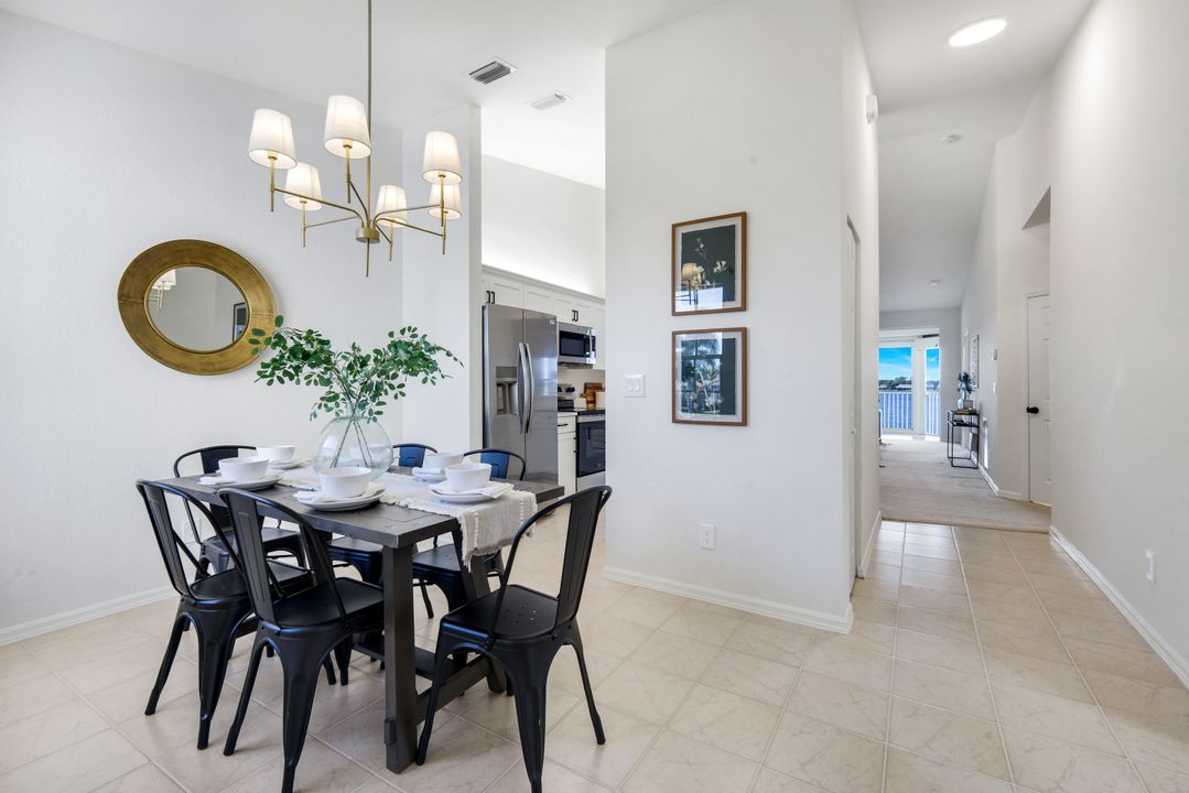 2390 Piccadilly Circus #202, Naples, FL 34112