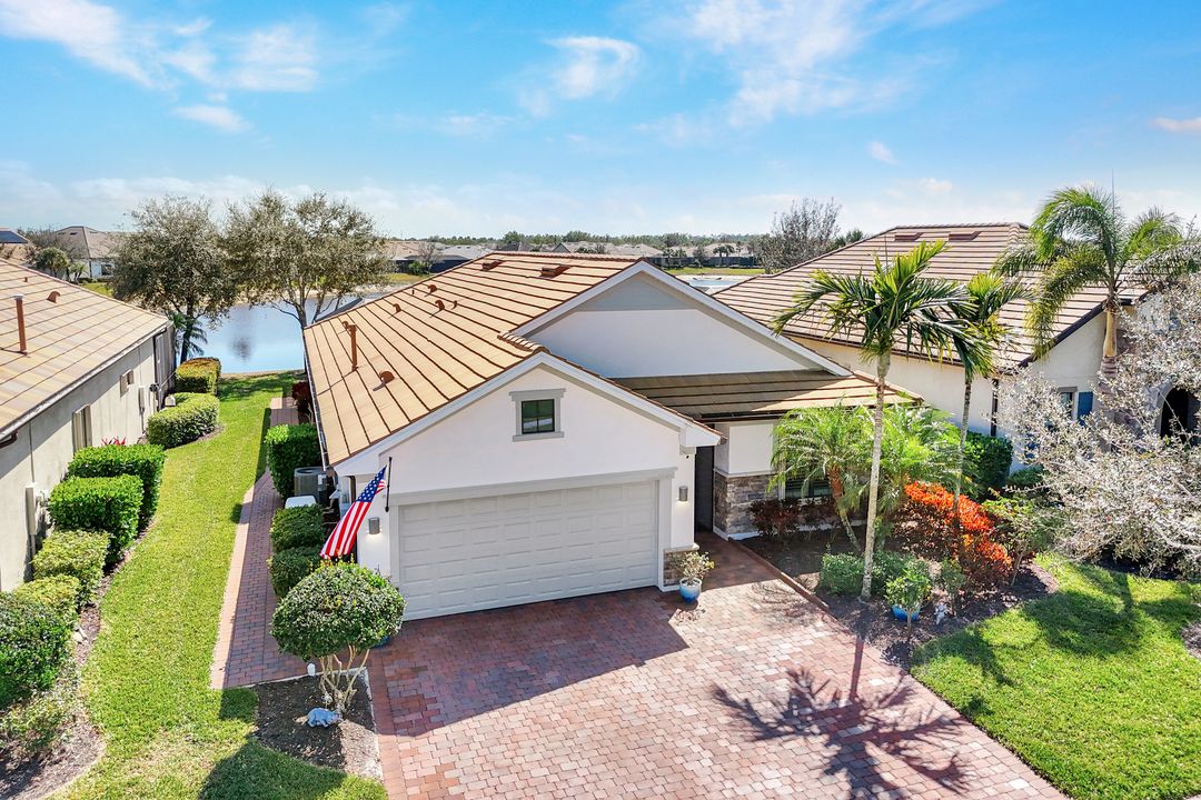 7460 Blackberry Dr, Naples, FL 34114