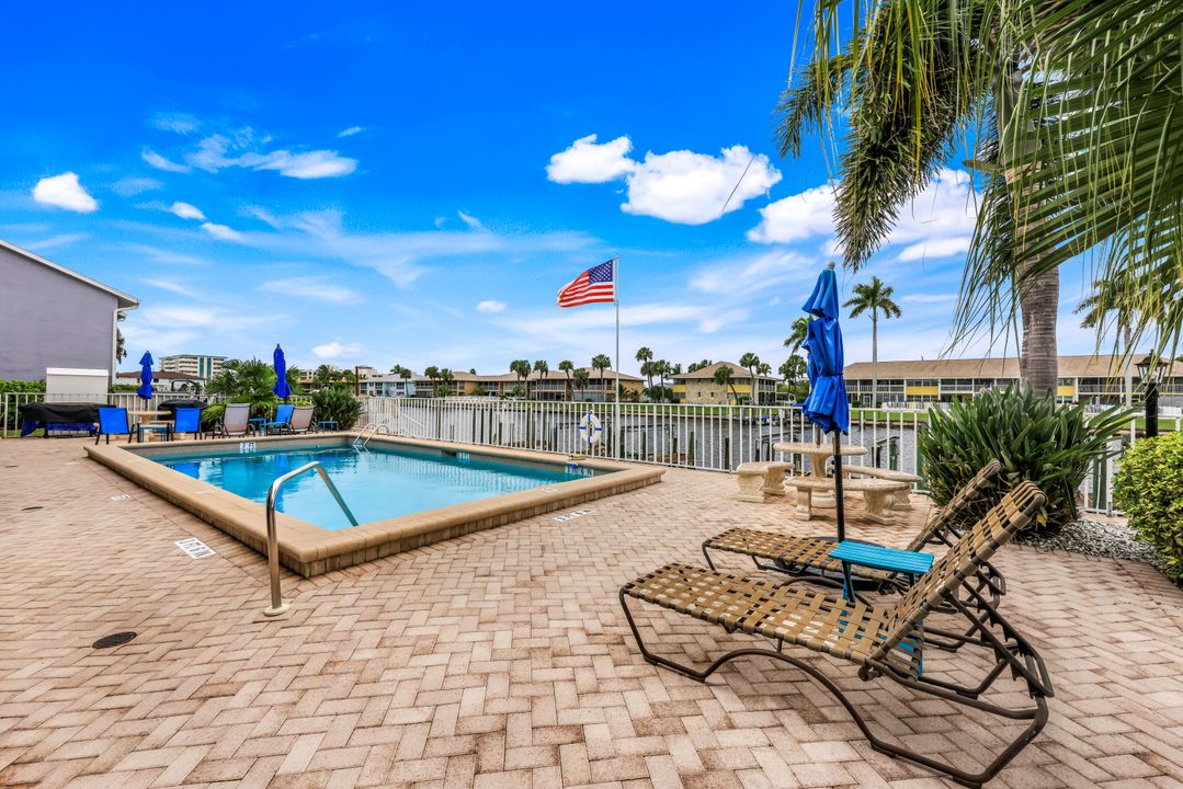 4616 SE 5th Pl #107, Cape Coral, FL 33904