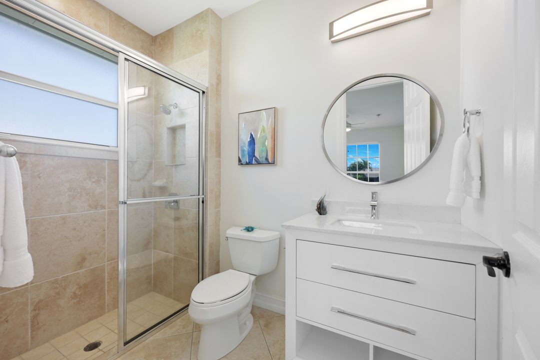 587 97th Ave N, Naples, FL 34108