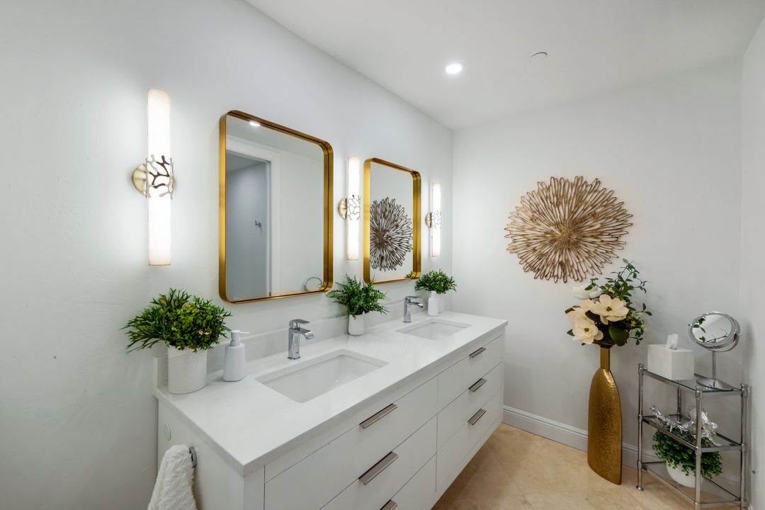 275 Indies Way #1503, Naples, FL 34110