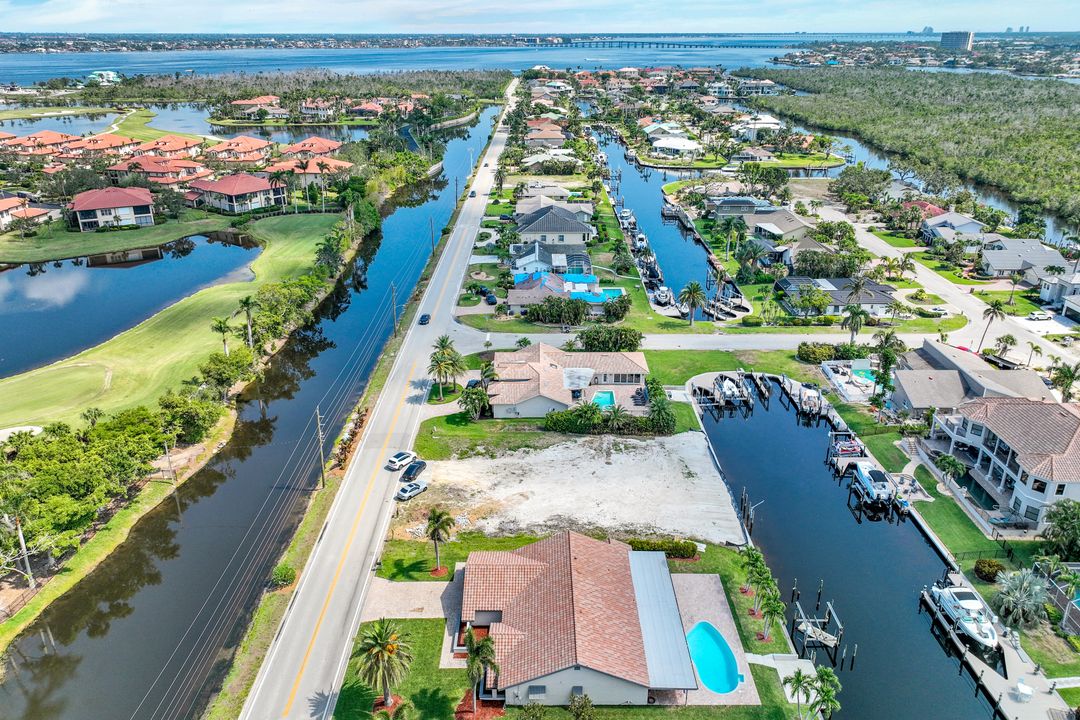 6812 Griffin Blvd, Fort Myers, FL 33908