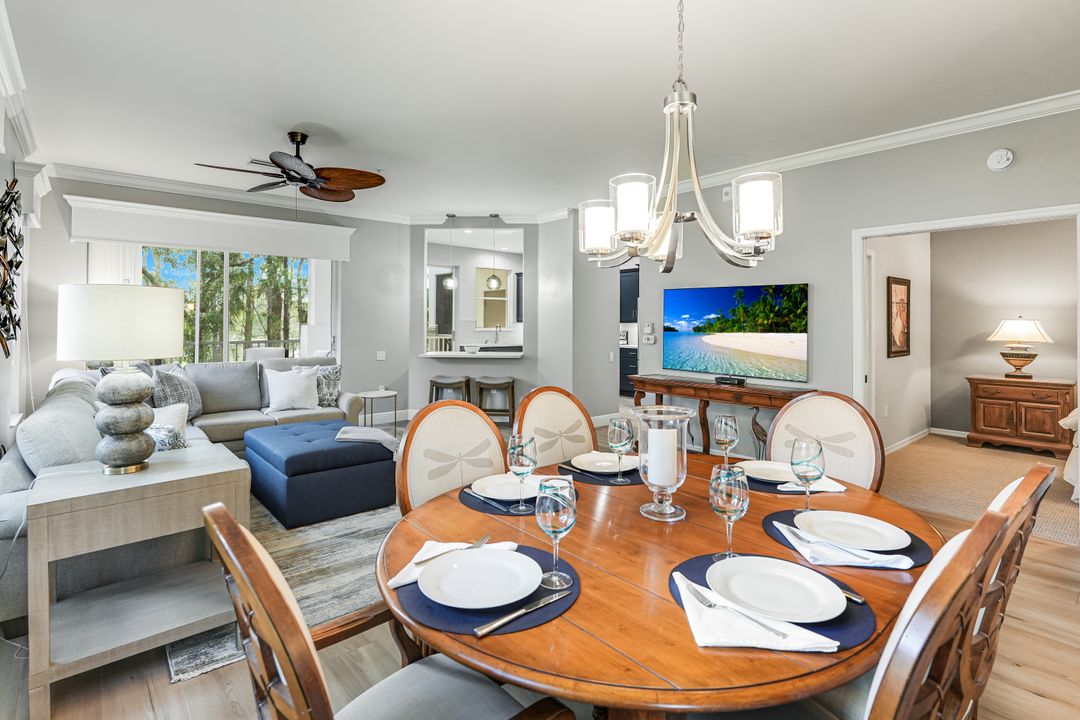 8267 Parkstone Pl #201, Naples, FL 34120