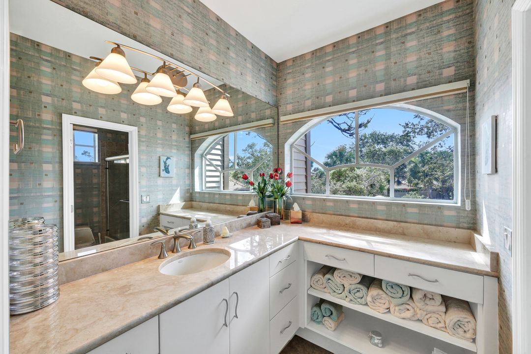 3490 Thornbury Ln, Bonita Springs, FL 34134