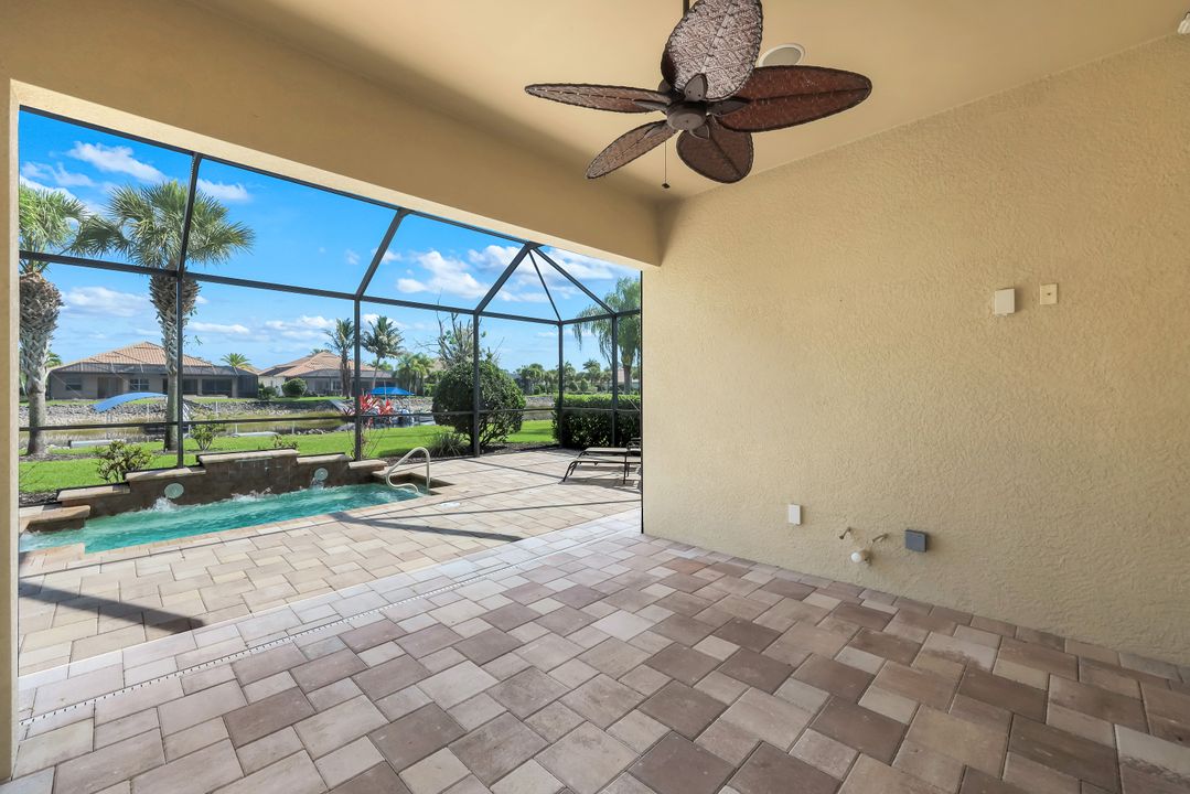 9179 Flint Ct, Naples, FL 34120