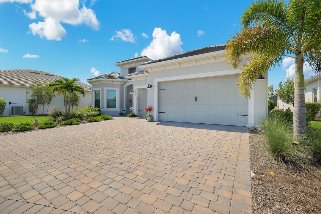 12406 Citrine St, Alva, FL 33920
