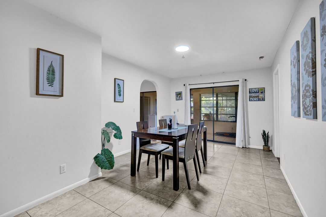 225 Cape Coral Pkwy E, Cape Coral, FL 33904