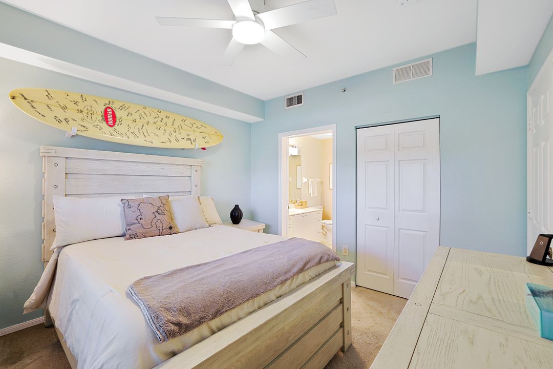 4455 Botanical Pl Cir #204, Naples, FL 34112